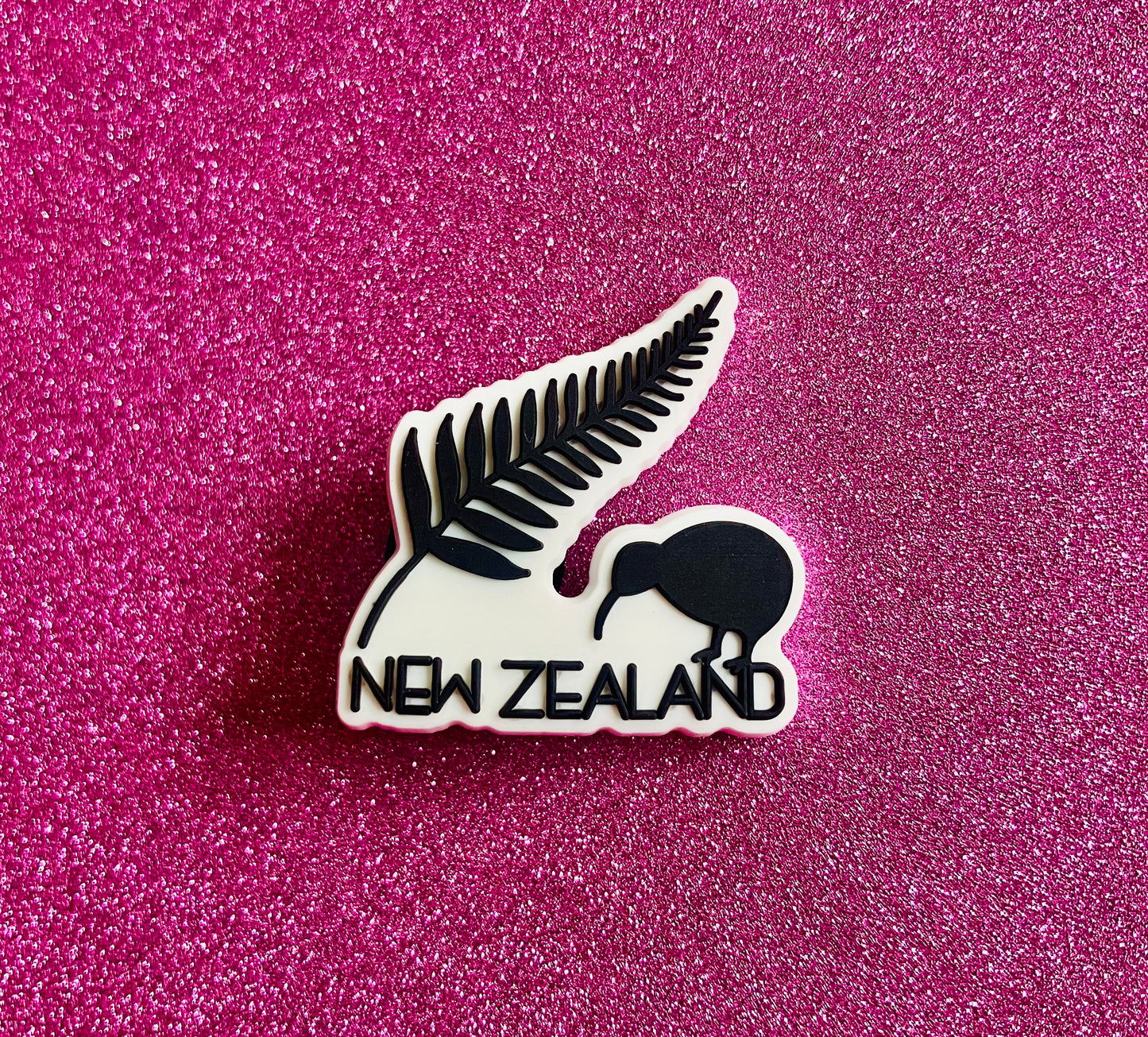 @19 New Zealand Kiwi Fern Shoe Charm