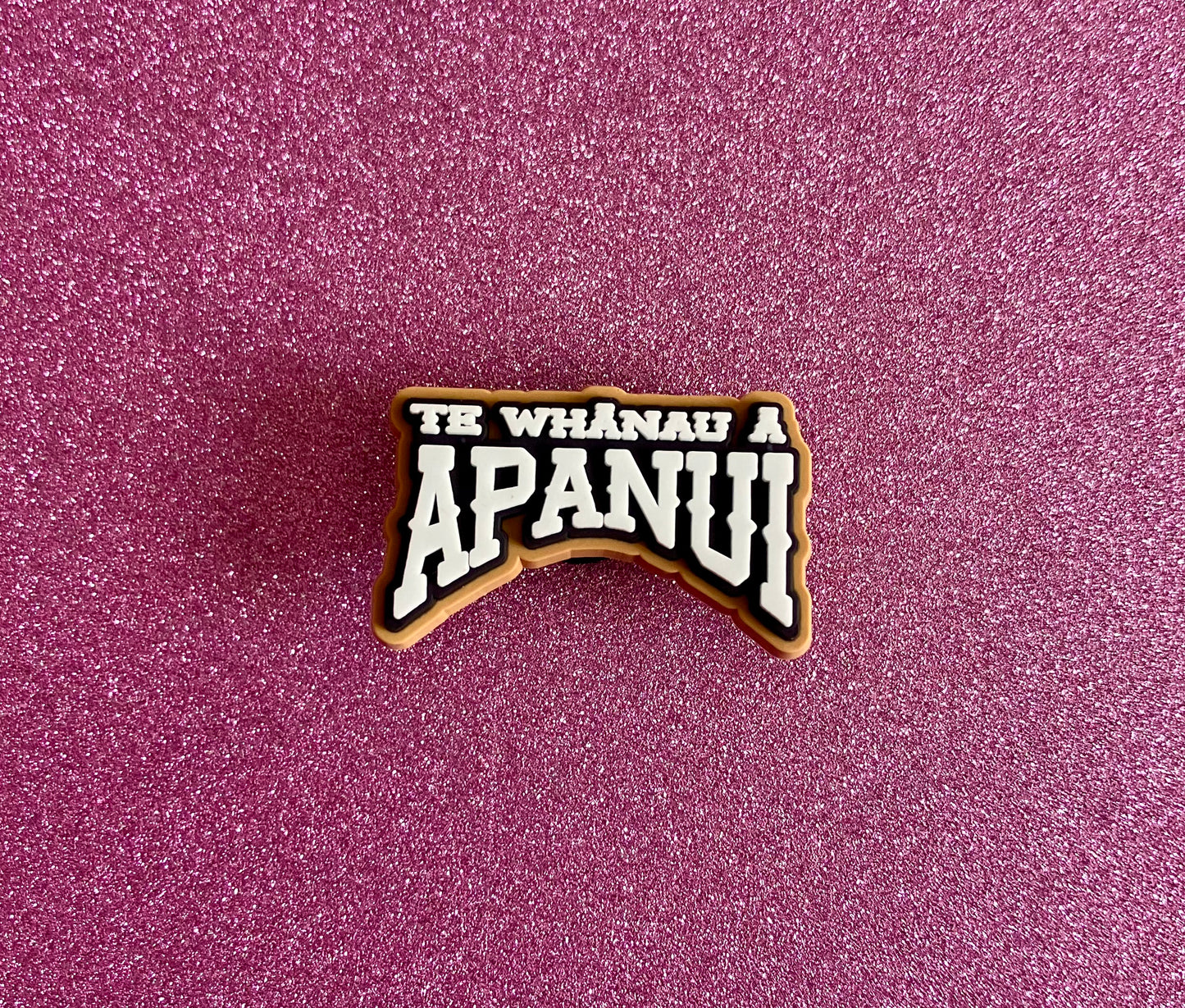 @55 Apanui Shoe Charm