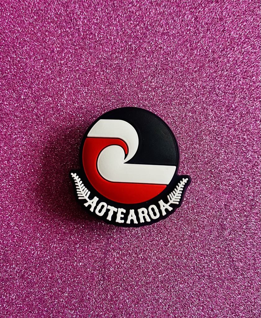 @6 Tino rangatiratanga Aotearoa Shoe Charm