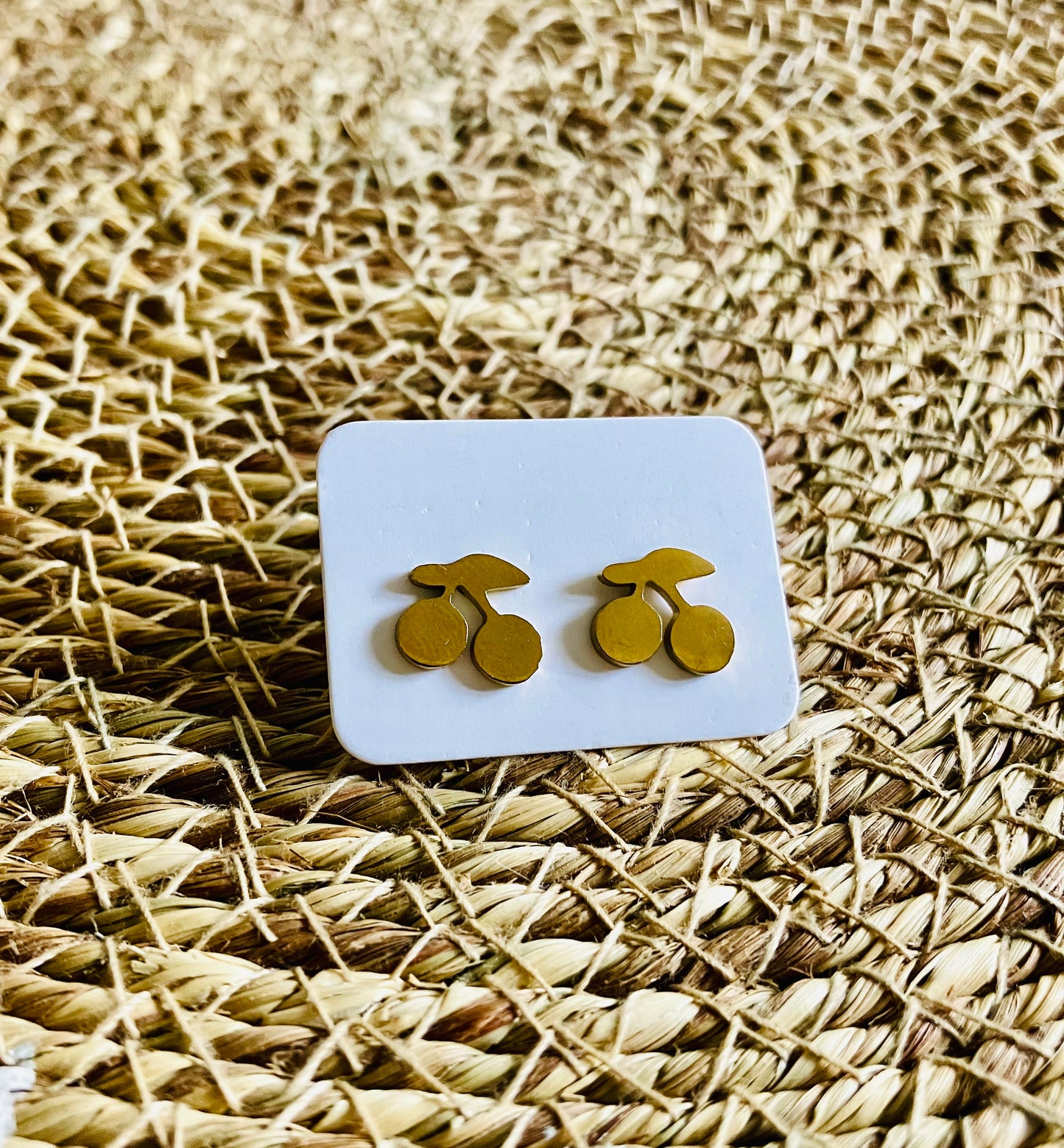 Stainless Steel Studs *12