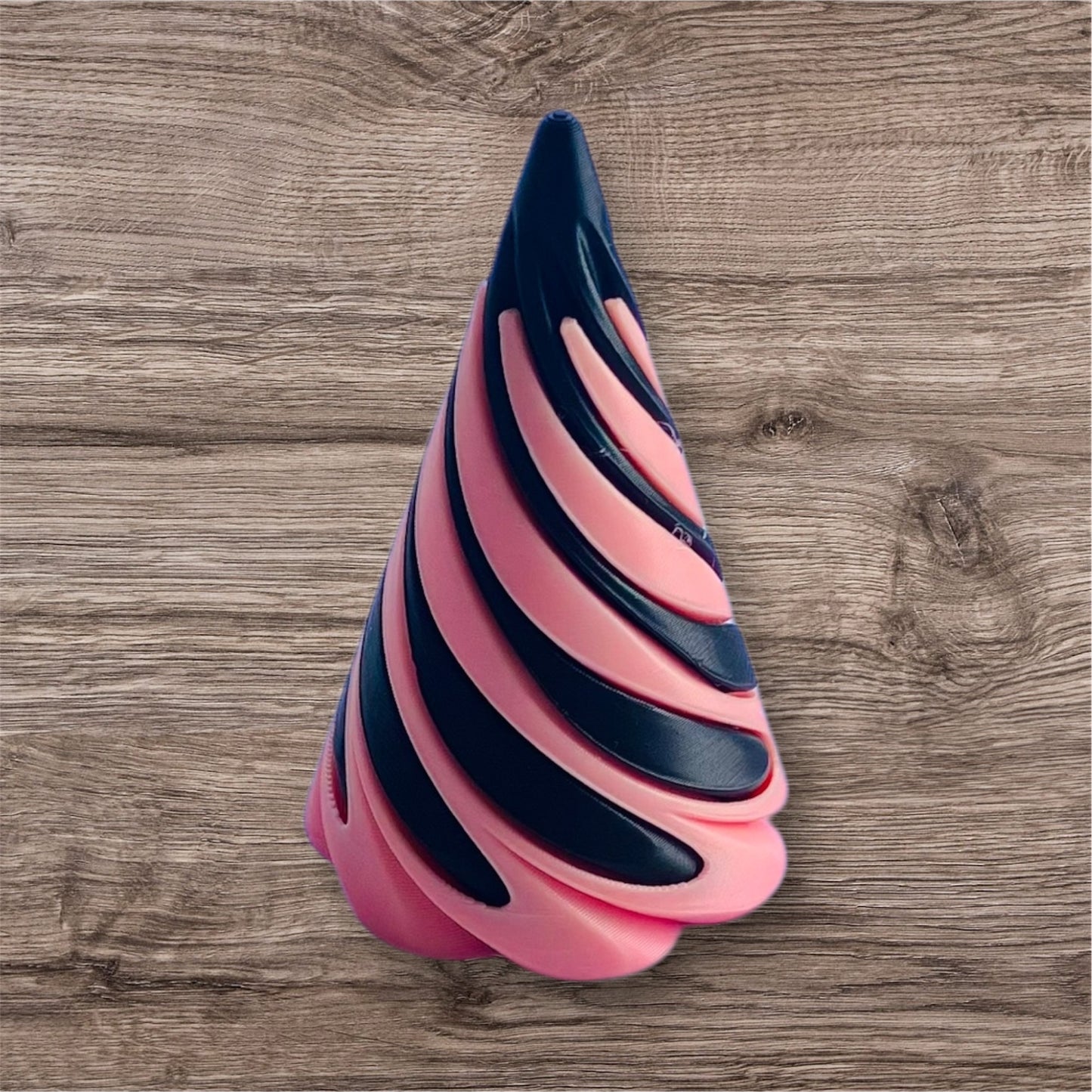 Passthrough/Spiral Cone Fidget (Black and Light Pink)